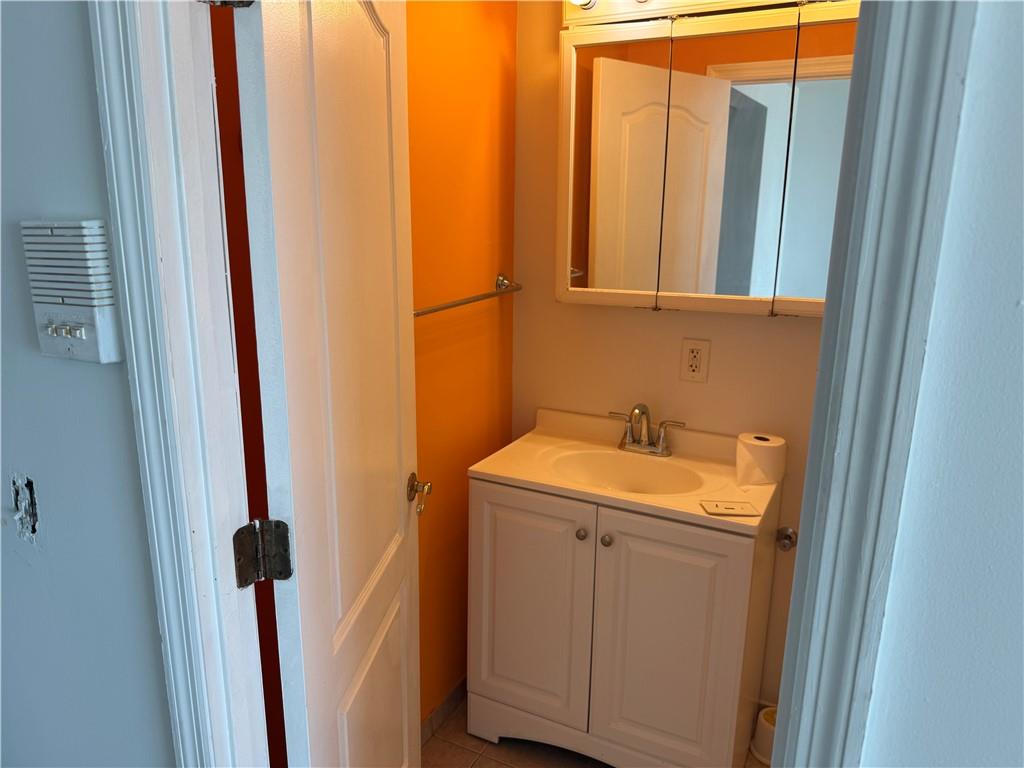 Rockaway Park, New York 11694, United States, ,1 BathroomBathrooms,Residential,Active,42340