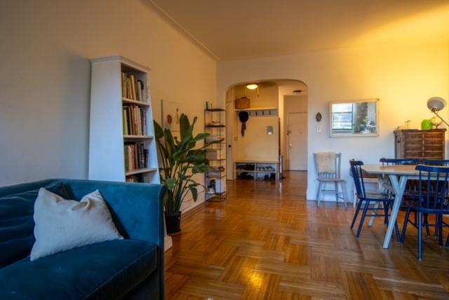 Brooklyn, New York 11226, United States, 2 Bedrooms Bedrooms, ,1 BathroomBathrooms,Residential,Pending,33359