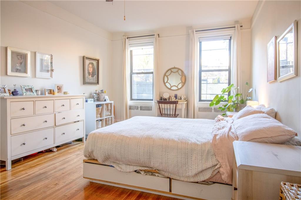 Brooklyn, New York 11226, United States, 2 Bedrooms Bedrooms, ,1 BathroomBathrooms,Residential,Pending,33359