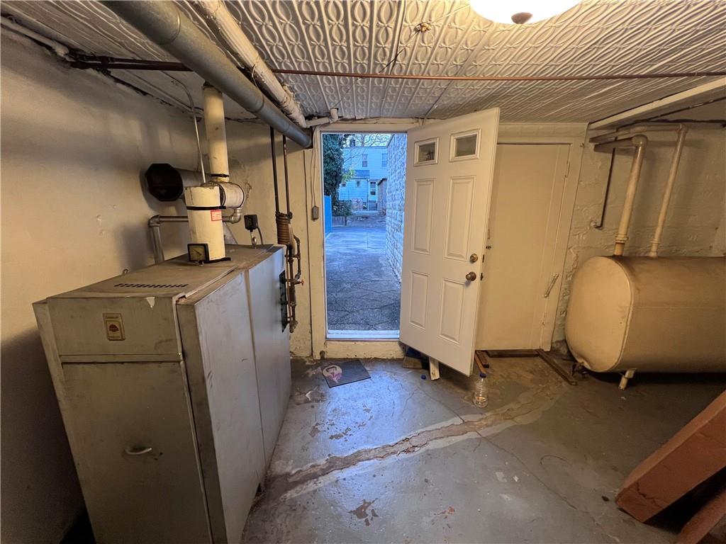 Brooklyn, New York 11229, United States, 3 Bedrooms Bedrooms, ,2 BathroomsBathrooms,Residential,Pending,32061