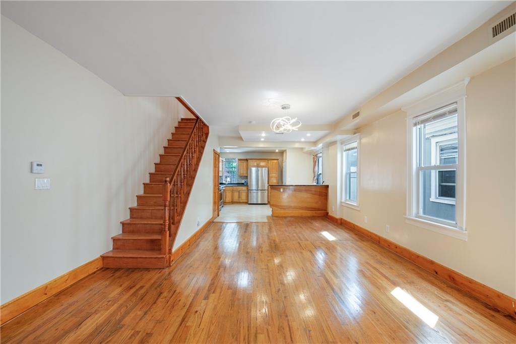 Brooklyn, New York 11203, United States, 4 Bedrooms Bedrooms, ,2 BathroomsBathrooms,Residential,Active,119525