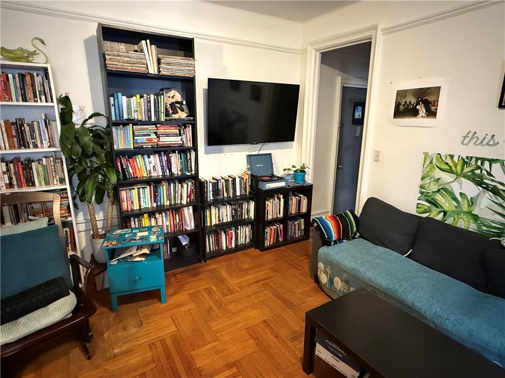 Brooklyn, New York 11218, United States, 1 Bedroom Bedrooms, ,1 BathroomBathrooms,Residential,Active,100259