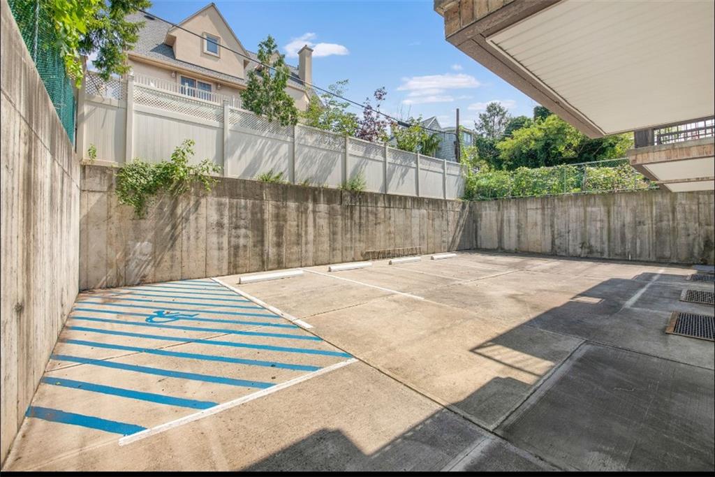 Brooklyn, New York 11228, United States, 2 Bedrooms Bedrooms, ,2 BathroomsBathrooms,Residential,Active,47965