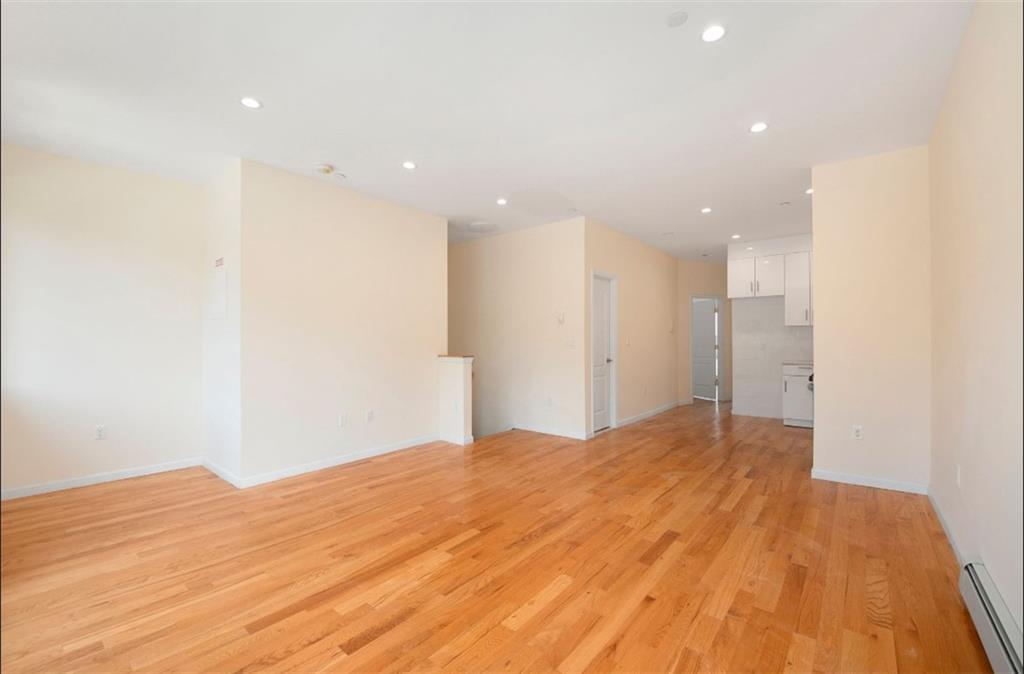 Brooklyn, New York 11228, United States, 2 Bedrooms Bedrooms, ,2 BathroomsBathrooms,Residential,Active,47965