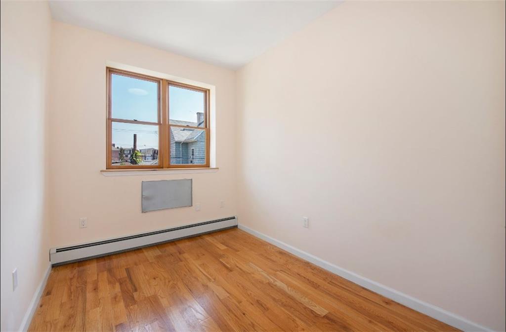 Brooklyn, New York 11228, United States, 2 Bedrooms Bedrooms, ,2 BathroomsBathrooms,Residential,Active,47965