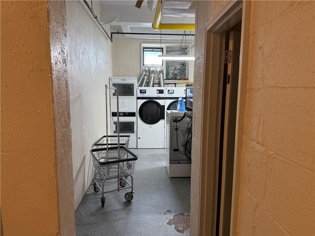 Rockaway Park, New York 11694, United States, ,1 BathroomBathrooms,Residential,Active,196843