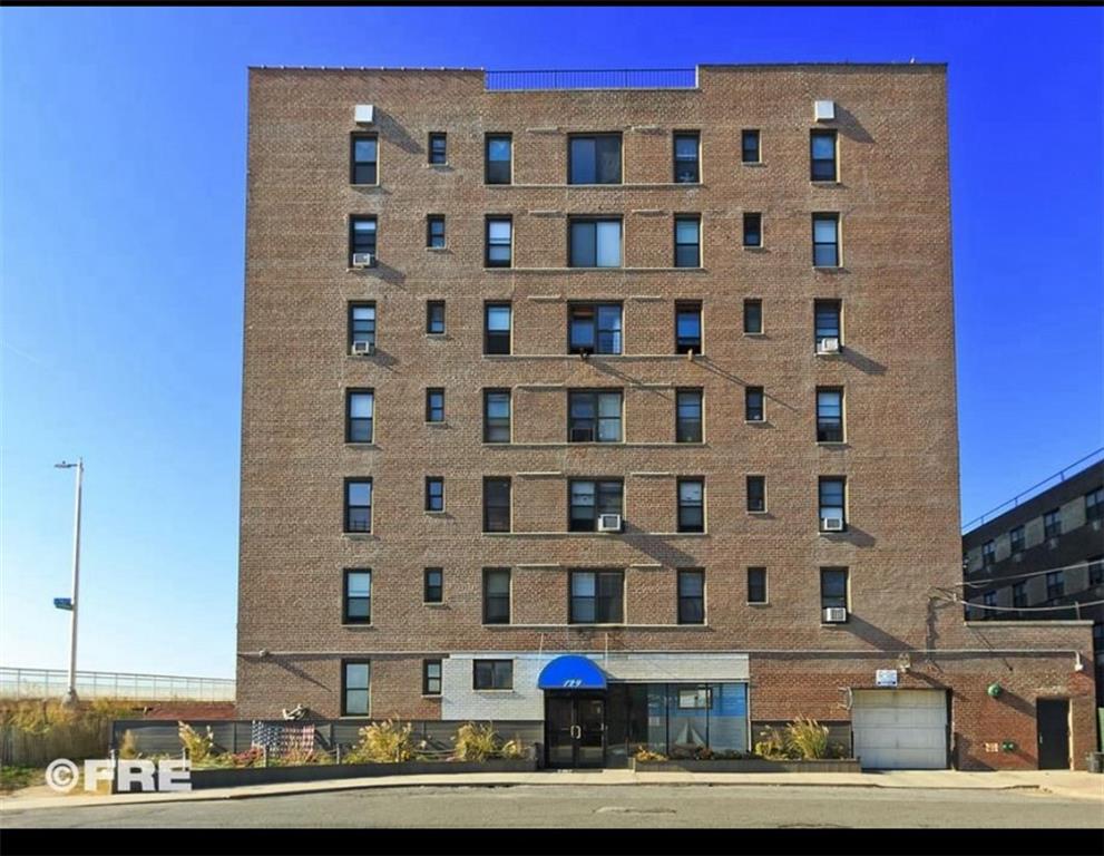 Rockaway Park, New York 11694, United States, ,1 BathroomBathrooms,Residential,Active,196843