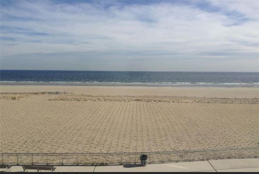 Rockaway Park, New York 11694, United States, ,1 BathroomBathrooms,Residential,Active,196843