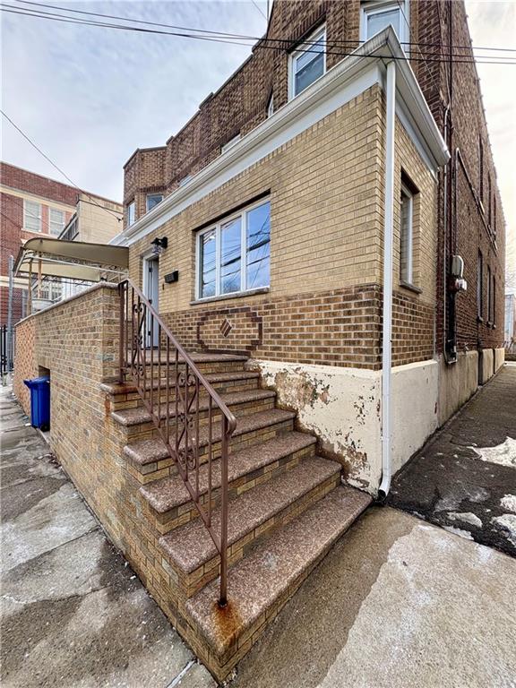 Middle Village, New York 11379, United States, 5 Bedrooms Bedrooms, ,3 BathroomsBathrooms,Residential,Active,4700 Middle Village, New York 11379, United States, 5 Bedrooms Bedrooms, ,3 BathroomsBathrooms,Residential,Active,4700