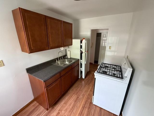 Brooklyn, New York 11223, United States, 1 Bedroom Bedrooms, ,1 BathroomBathrooms,Residential,Active,121915
