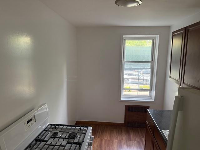 Brooklyn, New York 11223, United States, 1 Bedroom Bedrooms, ,1 BathroomBathrooms,Residential,Active,121915