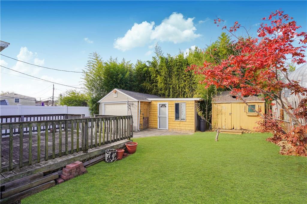 Island Park, New York 11558, United States, 2 Bedrooms Bedrooms, ,1 BathroomBathrooms,Residential,Pending,36516