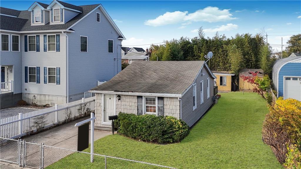 Island Park, New York 11558, United States, 2 Bedrooms Bedrooms, ,1 BathroomBathrooms,Residential,Pending,36516