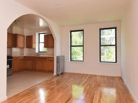 Brooklyn, New York 11209, United States, 4 Bedrooms Bedrooms, ,2 BathroomsBathrooms,Residential,Active,11305