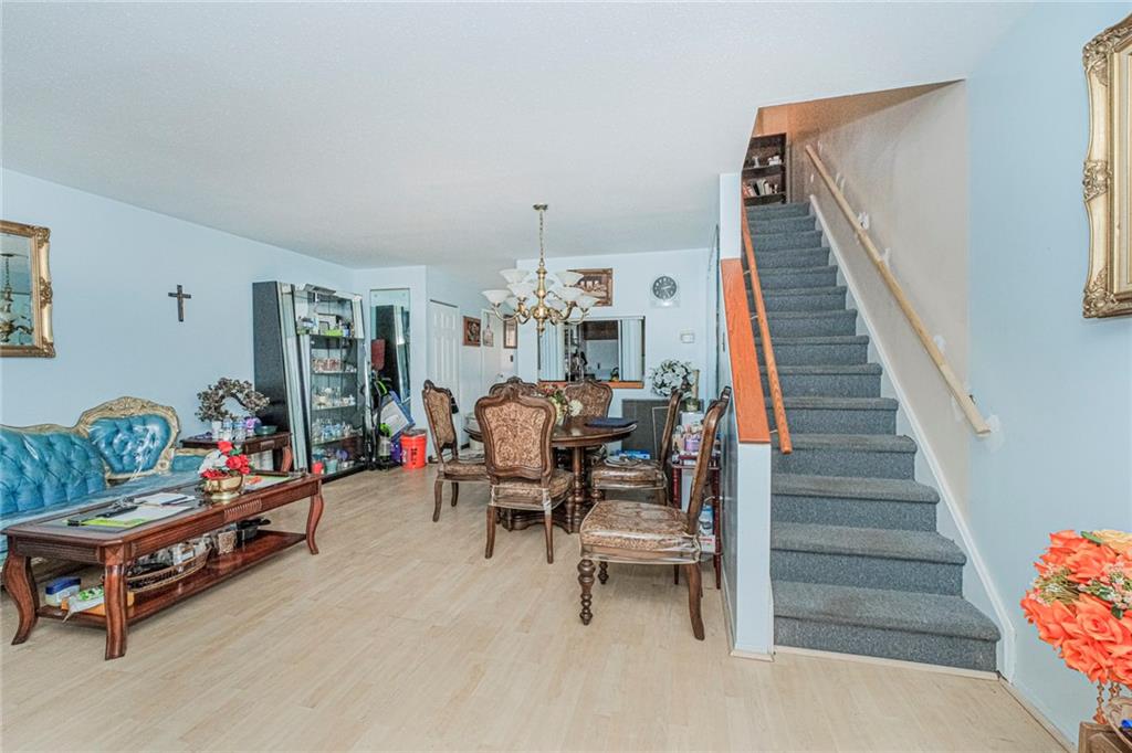 Brooklyn, New York 11208, United States, 3 Bedrooms Bedrooms, ,2 BathroomsBathrooms,Residential,Active,236283