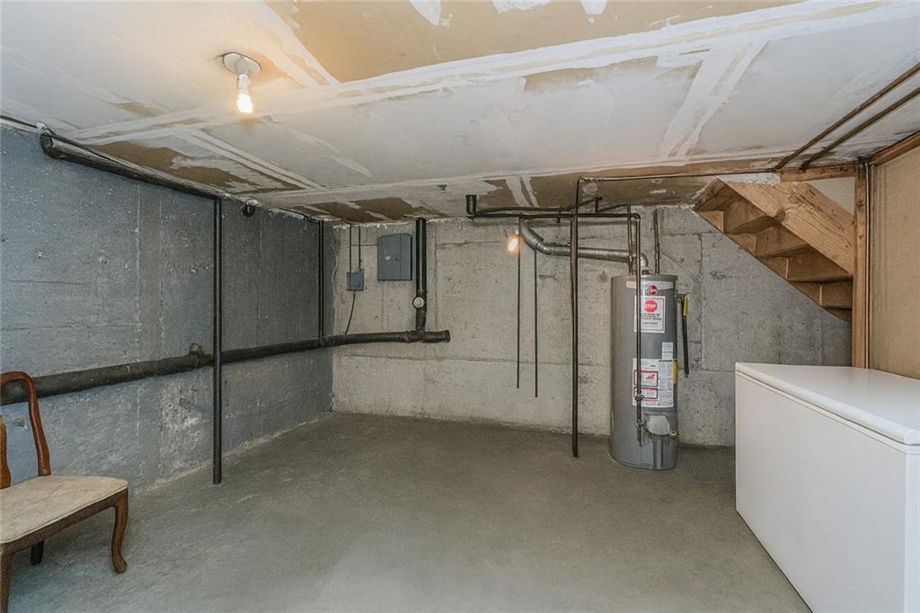 Brooklyn, New York 11208, United States, 3 Bedrooms Bedrooms, ,2 BathroomsBathrooms,Residential,Active,236283