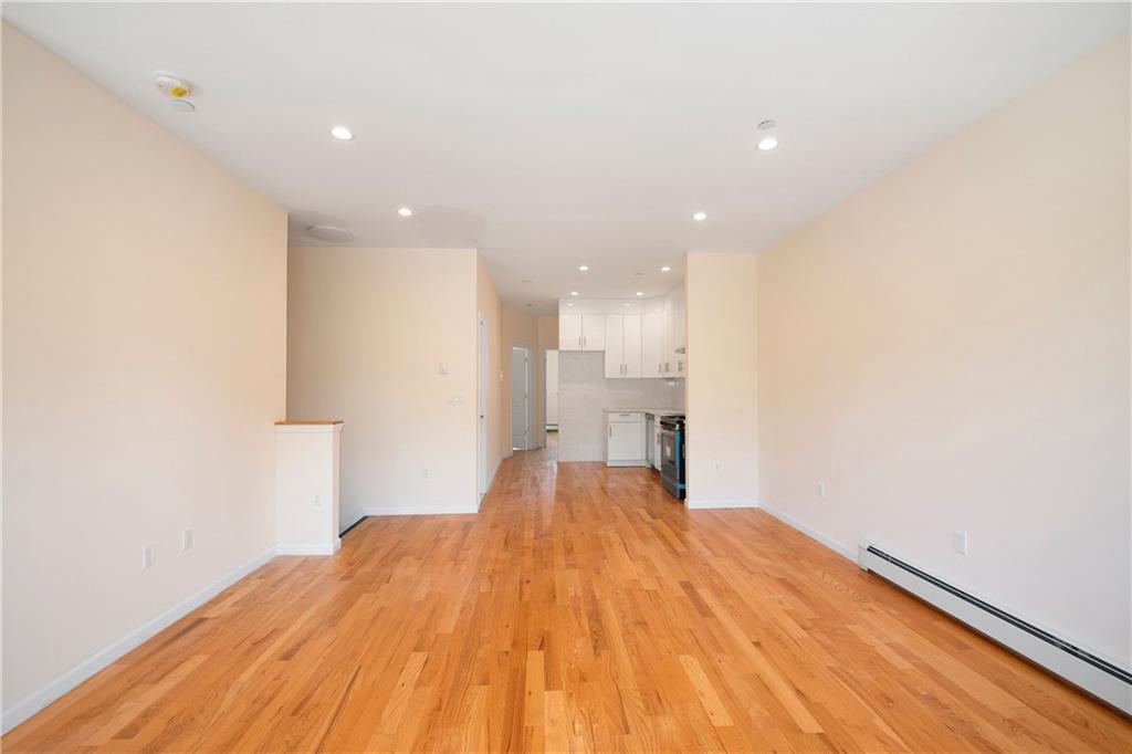 Brooklyn, New York 11228, United States, 2 Bedrooms Bedrooms, ,2 BathroomsBathrooms,Residential,Active,47968