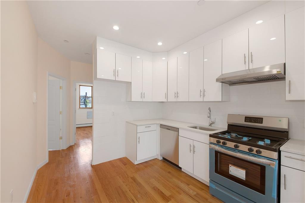 Brooklyn, New York 11228, United States, 2 Bedrooms Bedrooms, ,2 BathroomsBathrooms,Residential,Active,47968