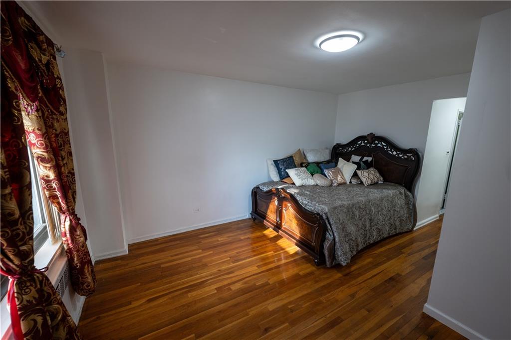 Brooklyn, New York 11234, United States, 3 Bedrooms Bedrooms, ,2 BathroomsBathrooms,Residential,Active,43402