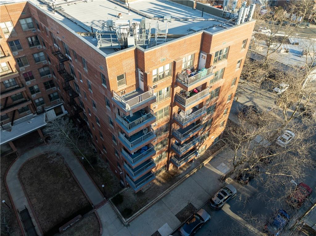 Brooklyn, New York 11234, United States, 3 Bedrooms Bedrooms, ,2 BathroomsBathrooms,Residential,Active,43402