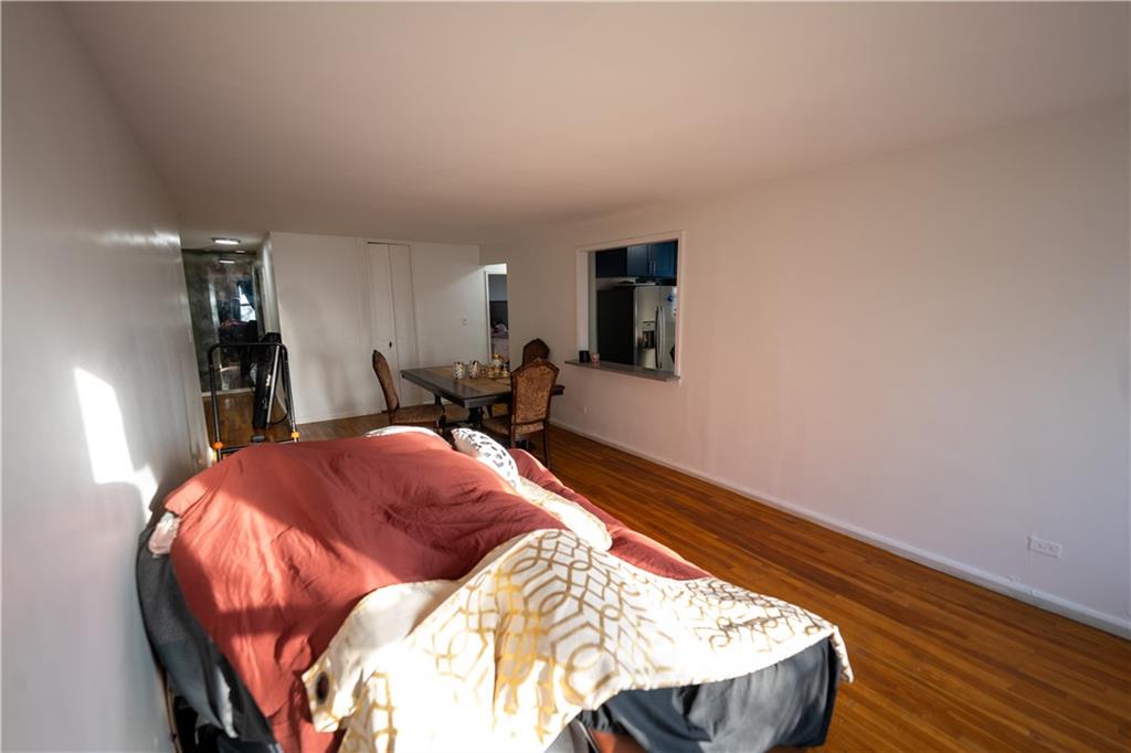Brooklyn, New York 11234, United States, 3 Bedrooms Bedrooms, ,2 BathroomsBathrooms,Residential,Active,43402