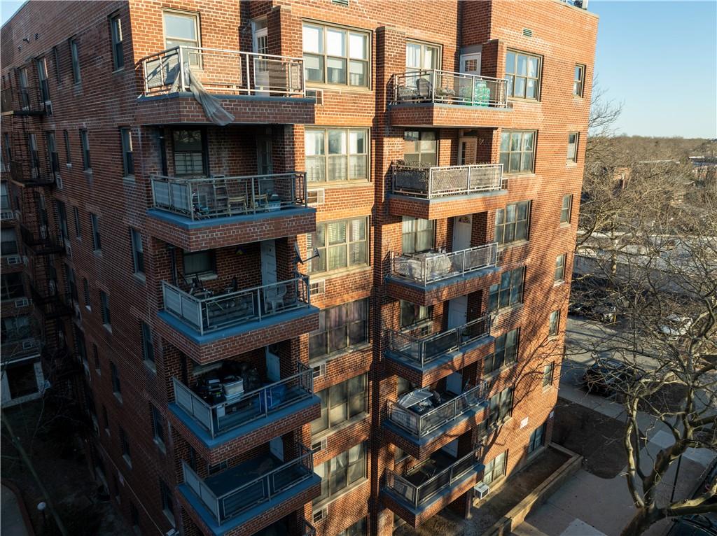 Brooklyn, New York 11234, United States, 3 Bedrooms Bedrooms, ,2 BathroomsBathrooms,Residential,Active,43402