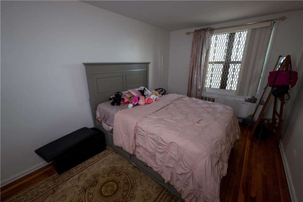 Brooklyn, New York 11234, United States, 3 Bedrooms Bedrooms, ,2 BathroomsBathrooms,Residential,Active,43402