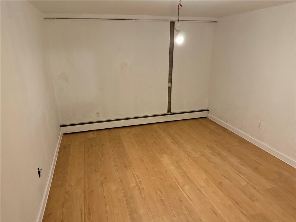 Brooklyn, New York 11236, United States, 5 Bedrooms Bedrooms, ,3 BathroomsBathrooms,Residential,Active,102459