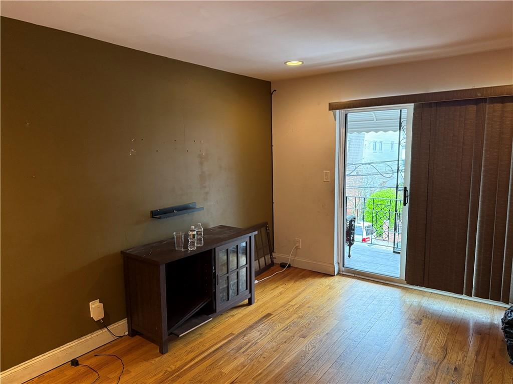 Brooklyn, New York 11236, United States, 5 Bedrooms Bedrooms, ,3 BathroomsBathrooms,Residential,Active,102459