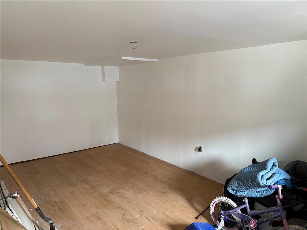 Brooklyn, New York 11236, United States, 5 Bedrooms Bedrooms, ,3 BathroomsBathrooms,Residential,Active,102459