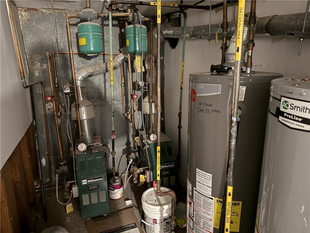 Brooklyn, New York 11236, United States, 5 Bedrooms Bedrooms, ,3 BathroomsBathrooms,Residential,Active,102459