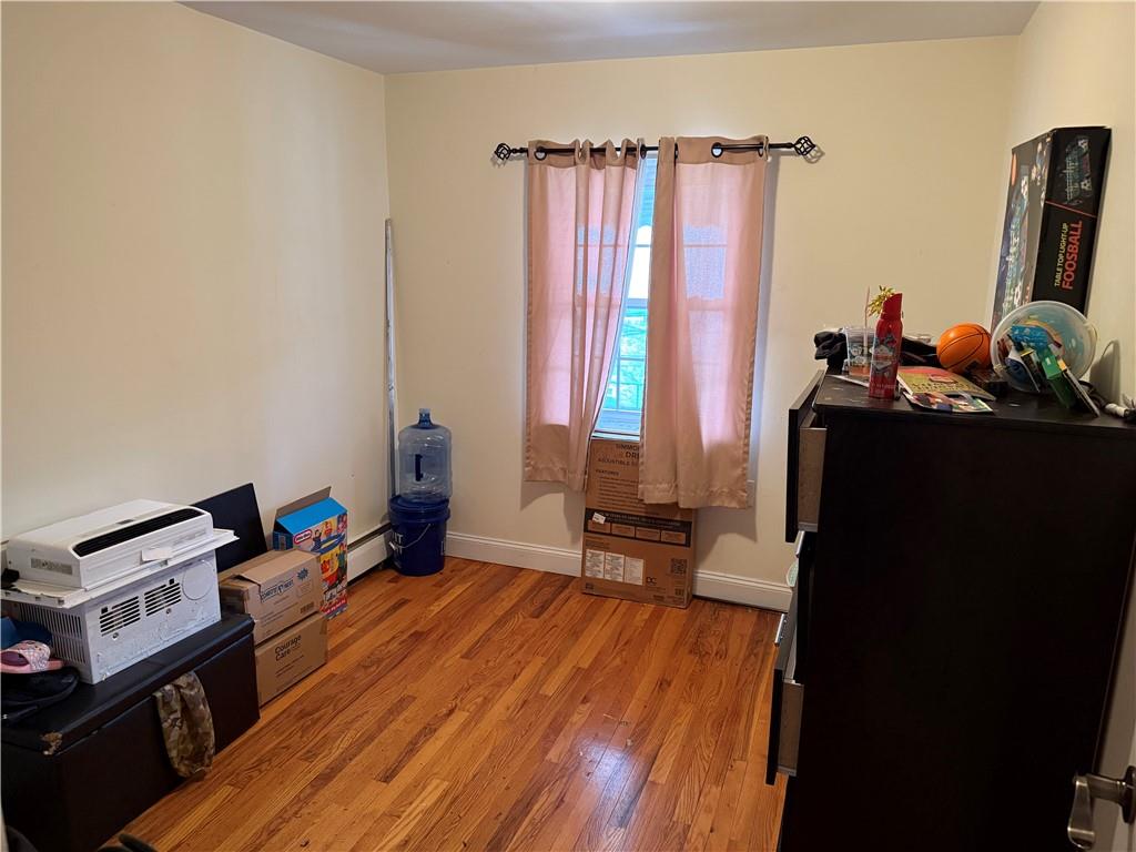 Brooklyn, New York 11236, United States, 5 Bedrooms Bedrooms, ,3 BathroomsBathrooms,Residential,Active,102459