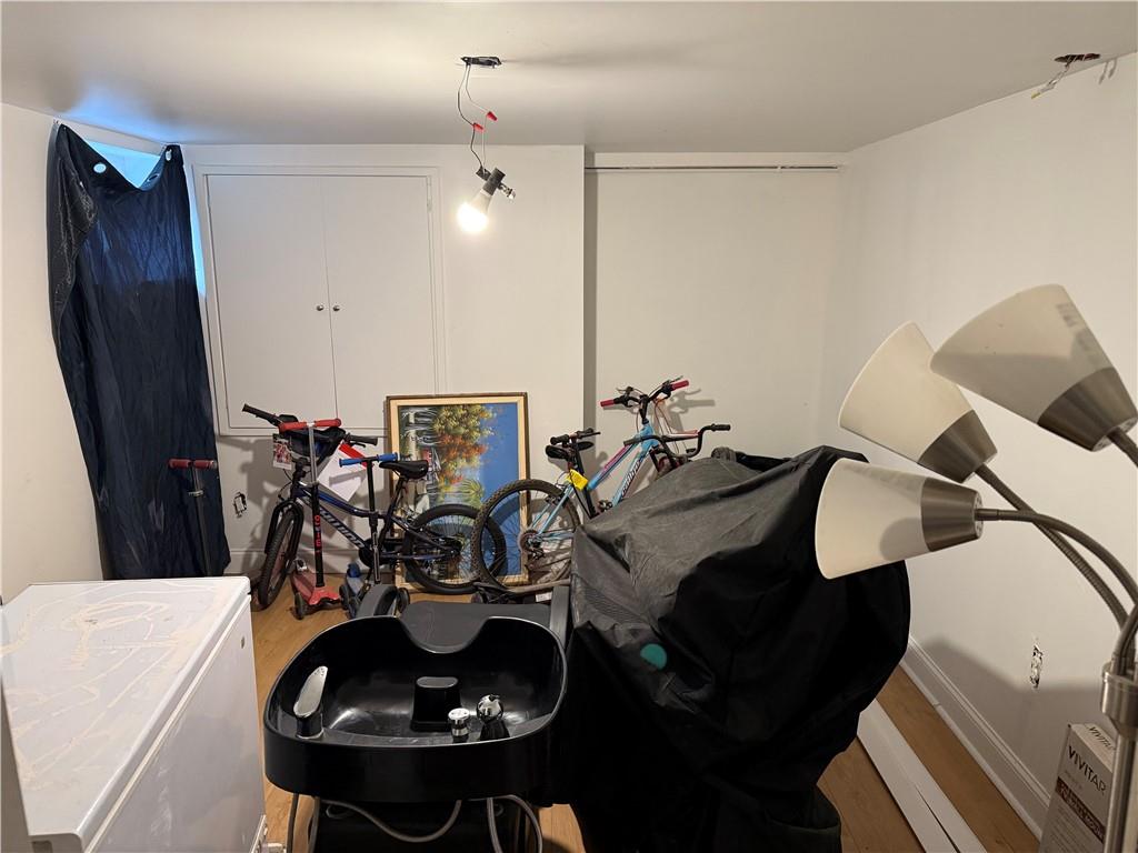 Brooklyn, New York 11236, United States, 5 Bedrooms Bedrooms, ,3 BathroomsBathrooms,Residential,Active,102459