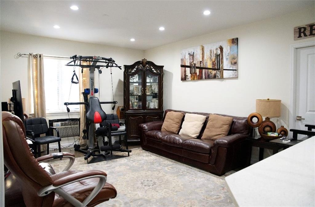 Brooklyn, New York 11229, United States, 2 Bedrooms Bedrooms, ,2 BathroomsBathrooms,Residential,Active,173032