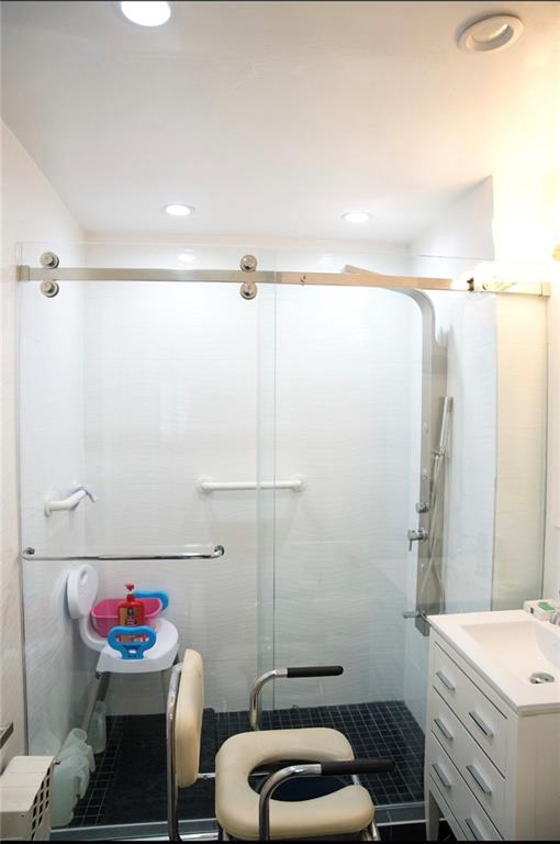 Brooklyn, New York 11229, United States, 2 Bedrooms Bedrooms, ,2 BathroomsBathrooms,Residential,Active,173032