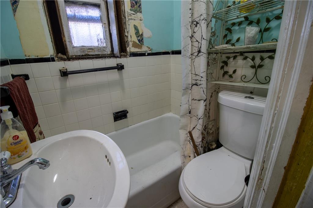 Brooklyn, New York 11225, United States, 4 Bedrooms Bedrooms, ,2 BathroomsBathrooms,Residential,Active,35029