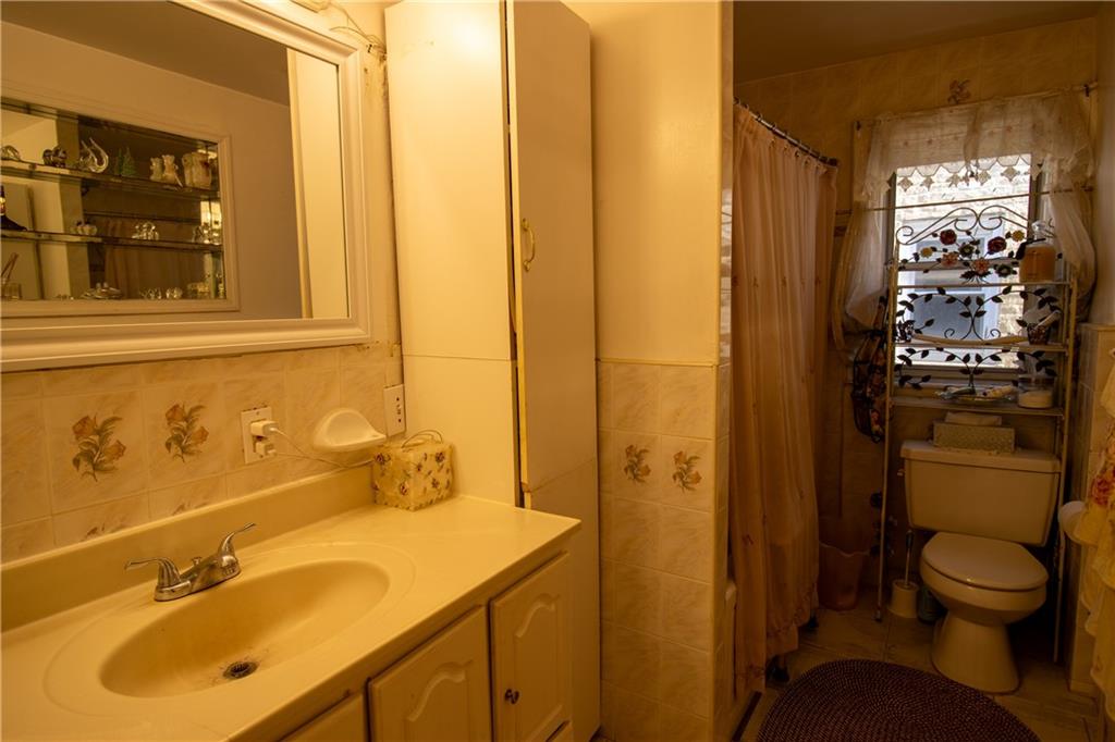 Brooklyn, New York 11225, United States, 4 Bedrooms Bedrooms, ,2 BathroomsBathrooms,Residential,Active,35029