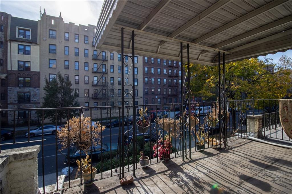 Brooklyn, New York 11225, United States, 4 Bedrooms Bedrooms, ,2 BathroomsBathrooms,Residential,Active,35029