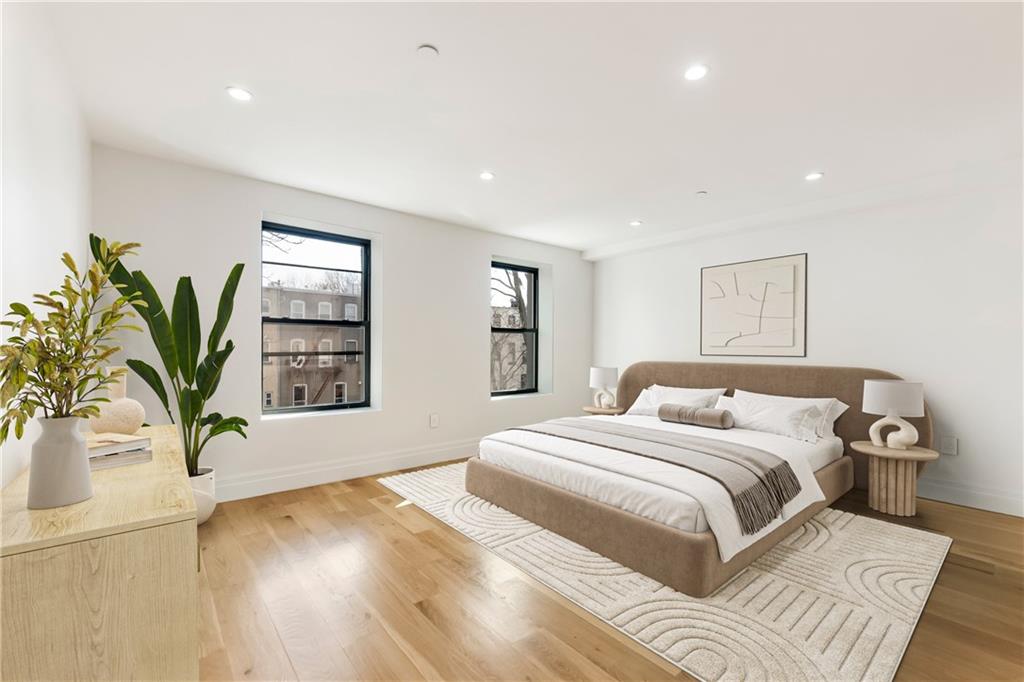 Brooklyn, New York 11221, United States, 7 Bedrooms Bedrooms, ,5 BathroomsBathrooms,Residential,Active,144565
