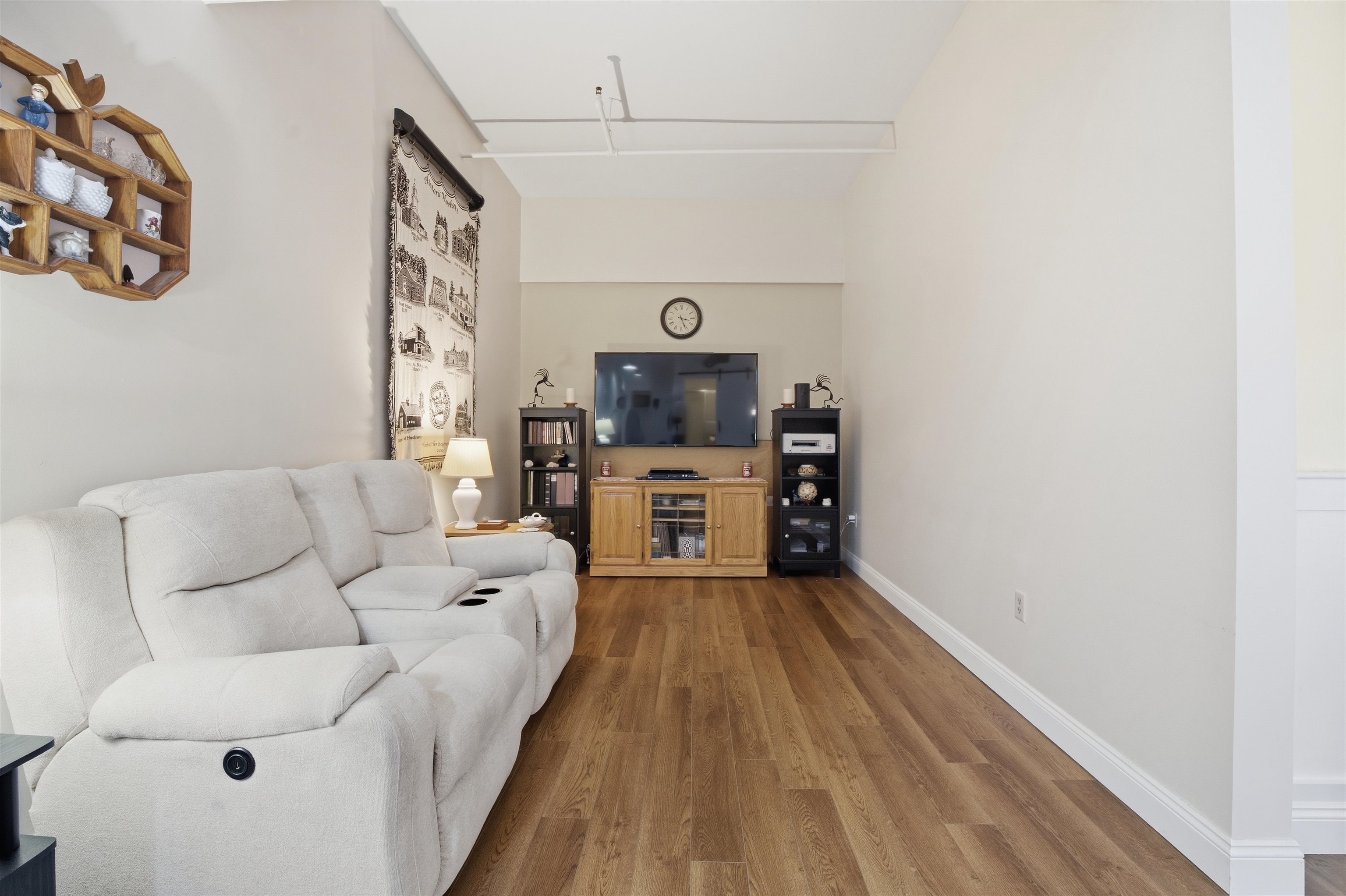 15 Mount Saint Mary's Way 210