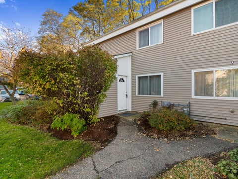 Photo of 7 Grandview Drive, South Burlington, VT 05403 (MLS # 5115271)