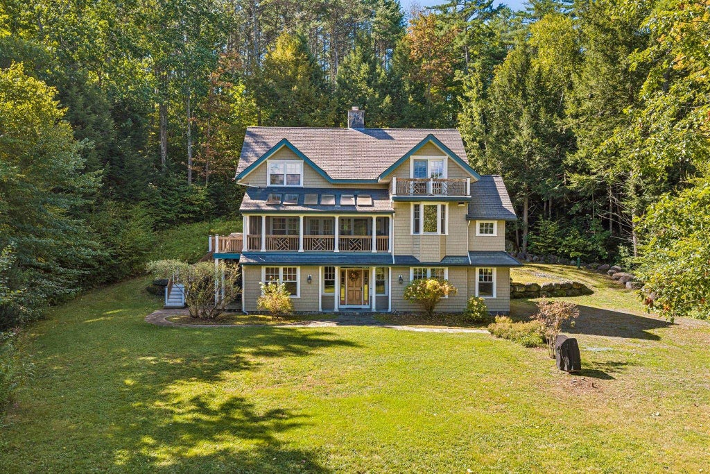 Photo of 12 Lakeview Circle, Croydon, NH 03773 (MLS # 5110102)