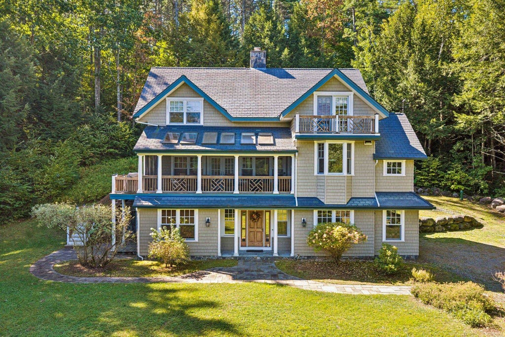 Photo of 12 Lakeview Circle, Croydon, NH 03773 (MLS # 5110102)