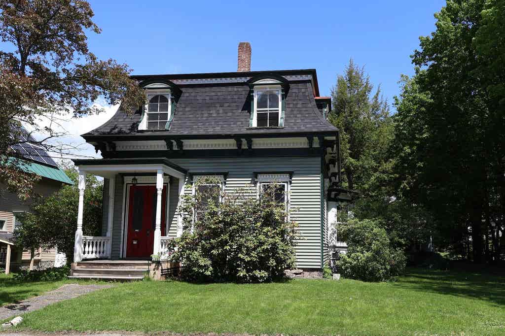Photo of 9 Shaw Street, Lebanon, NH 03766 (MLS # 5094626)