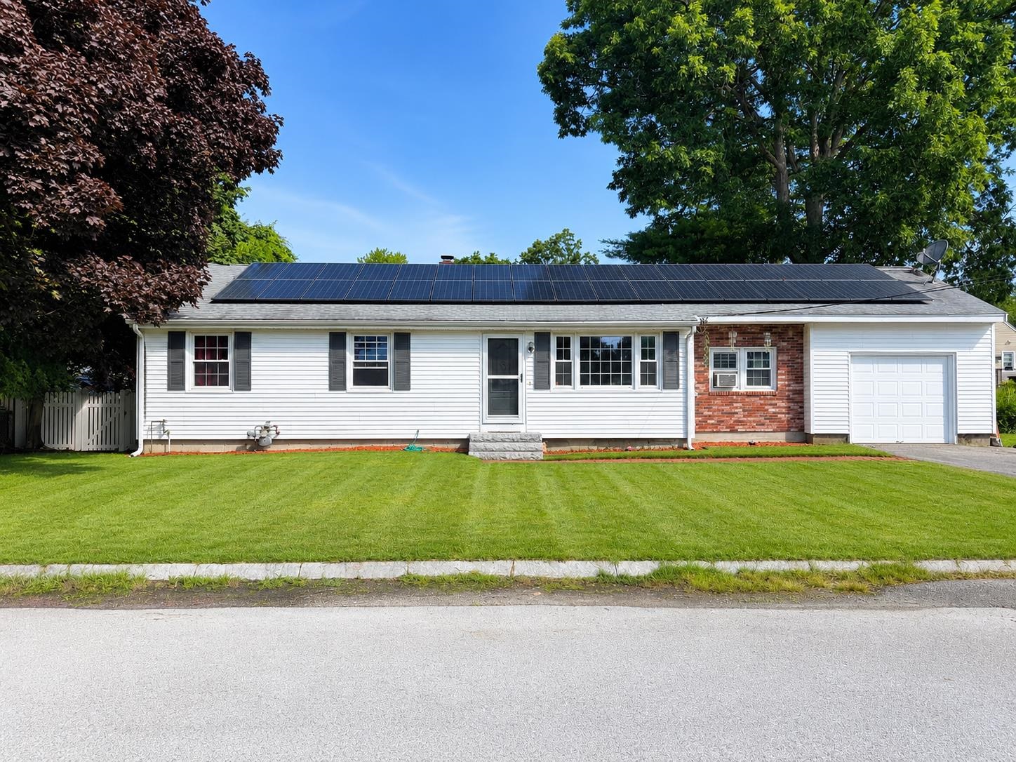 Photo 1 of 36 — 3 Sioux Avenue, Nashua, NH 03063