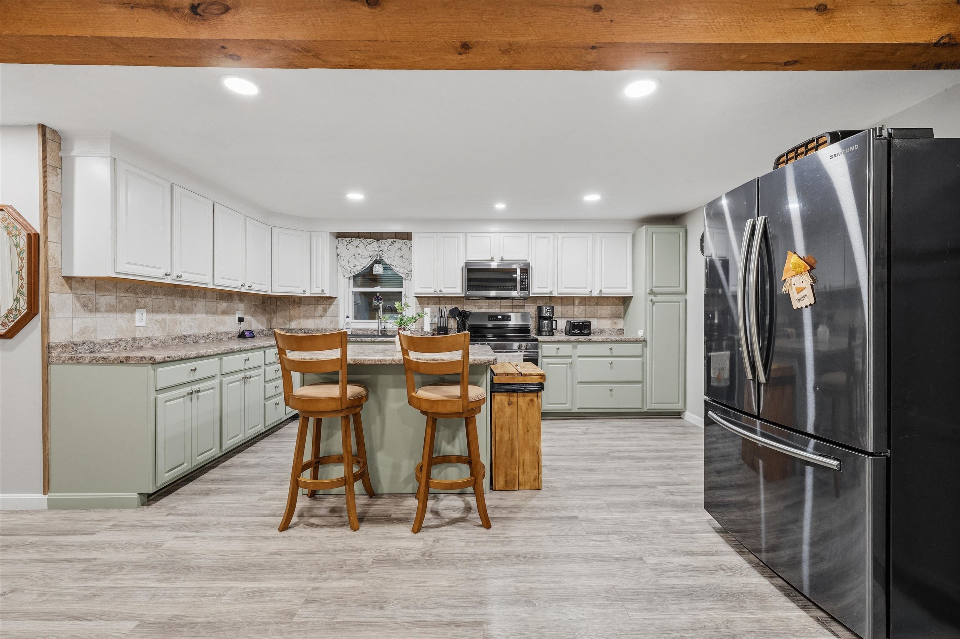 4 Woodbury Drive