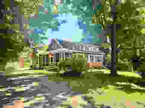 Property photo of 43 White Oaks Road, Laconia, NH 03246