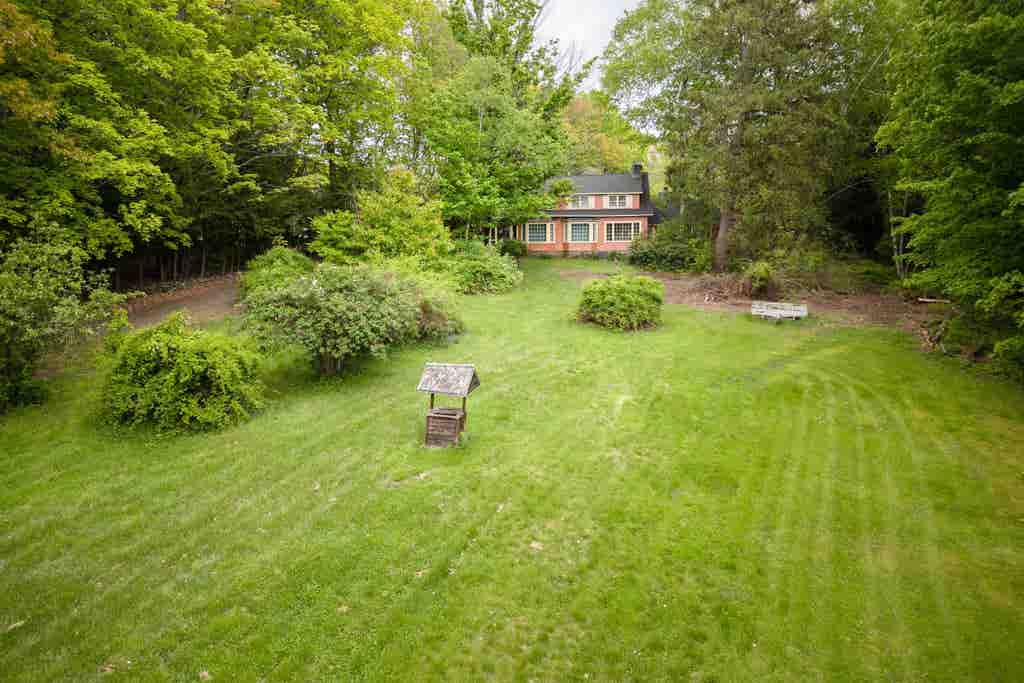 Photo of 43 White Oaks Road, Laconia, NH 03246 (MLS # 5096586)