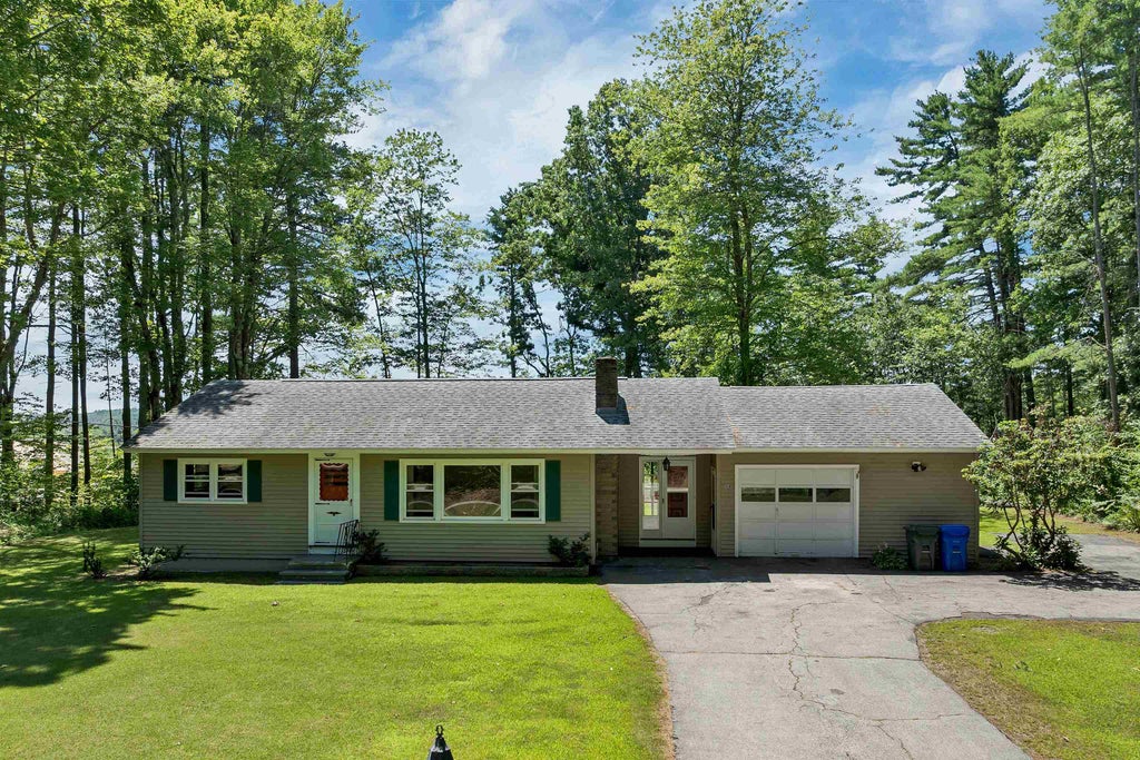 Photo of 108 River Road, Bow, NH 03304 (MLS # 5100734)