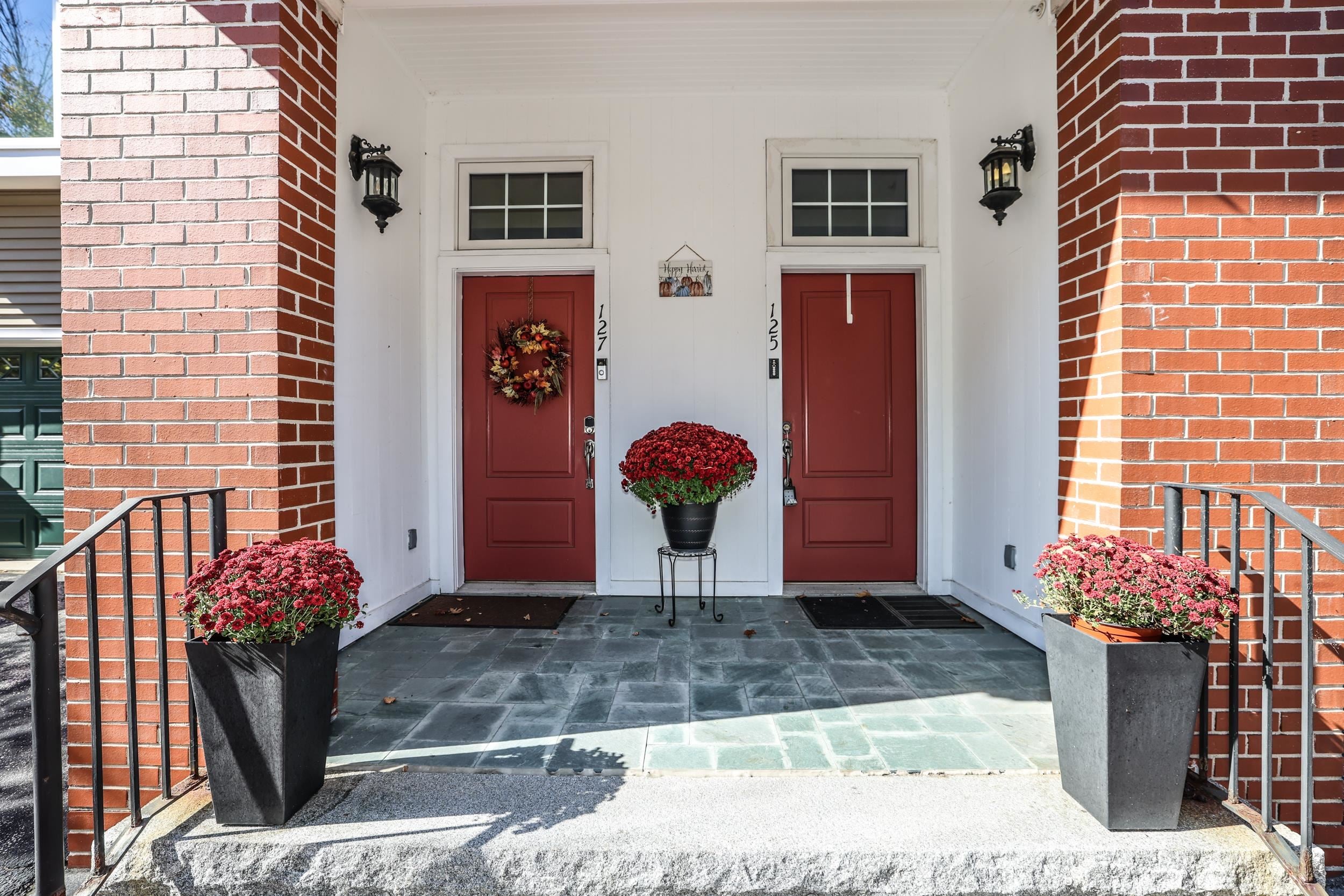 125 Riverwalk Way